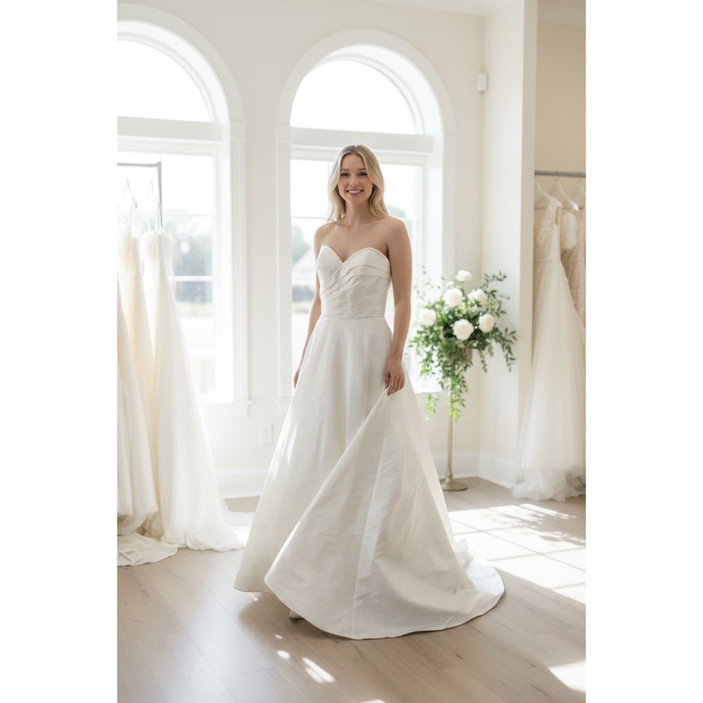 Strapless Wedding Dress Bridal Gown A-Line Buttons Back hidden zipper Gown